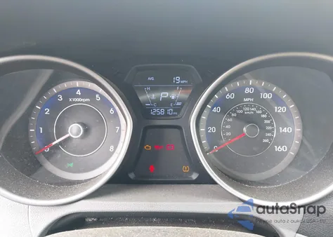 2014 Hyundai Elantra Se z USA, uszkodzony, nr VIN KMHDH4AE2EU113651